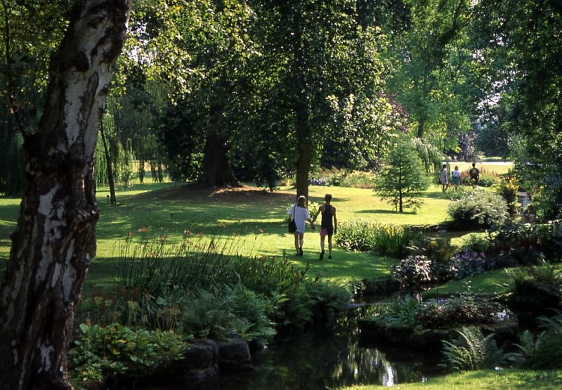 Sandringham Gardens